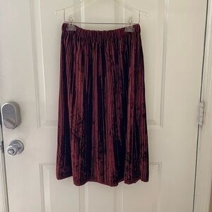 Dear Stalker Designer Brand from Korea
Condition 9/10
Size 27” waist; 27” length